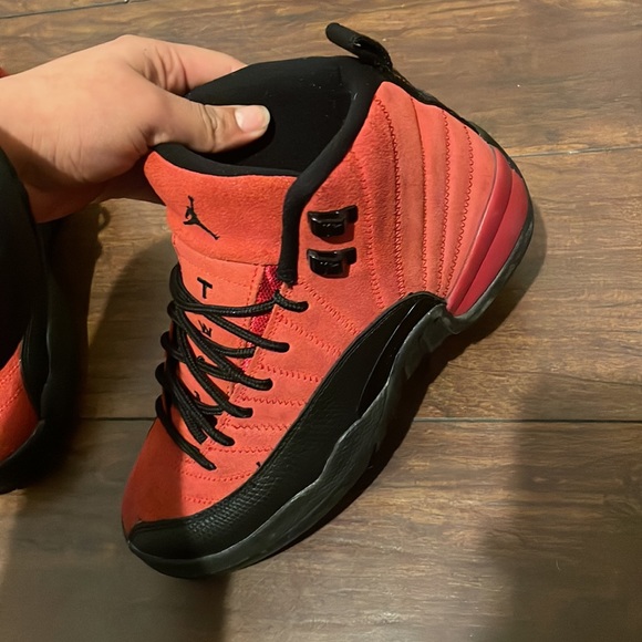 2020
Air Jordan 12 Retro 'Reverse Flu Game' - Picture 6 of 8